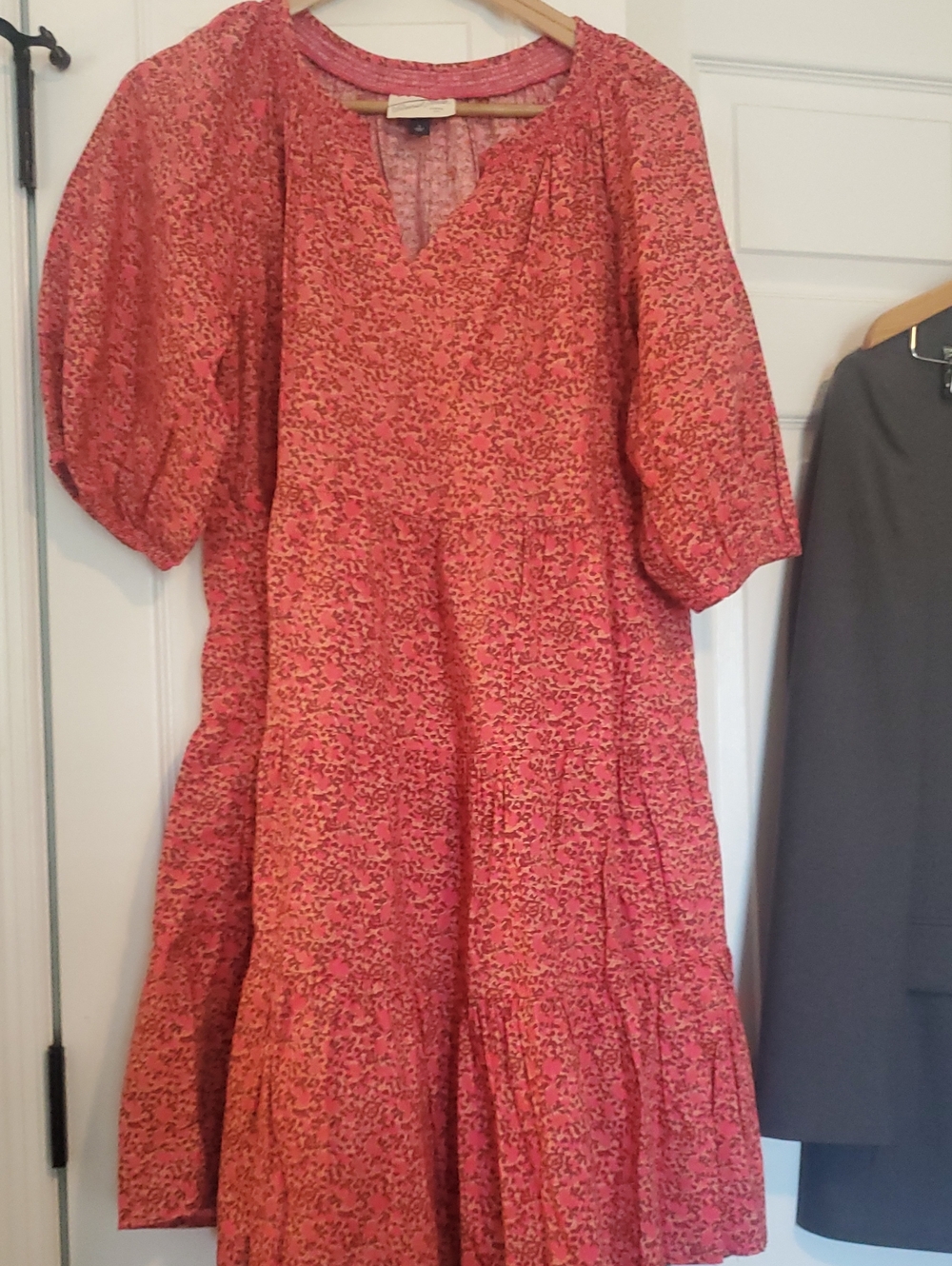 Universal Thread Coral Pink Floral Tiered V-Neck Midi Dress